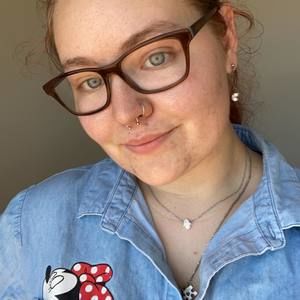 Meet your Posher, Danielle